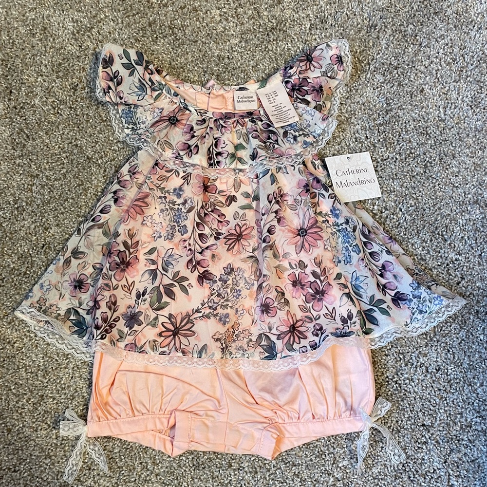NWT Catherine Malandrino 6-9mo baby floral and peach romper with lace accents